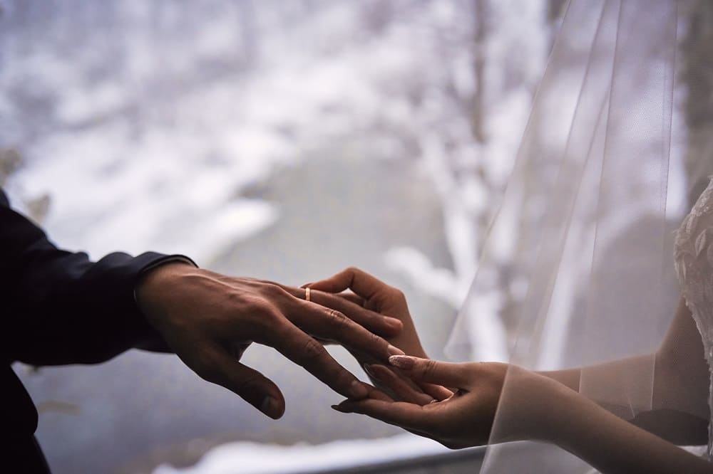snow wedding